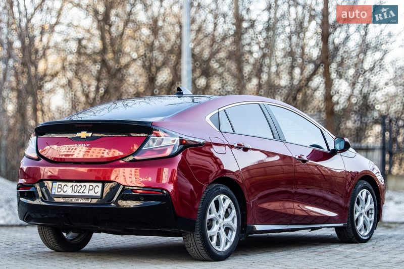 Хэтчбек Chevrolet Volt 2017 в Львове