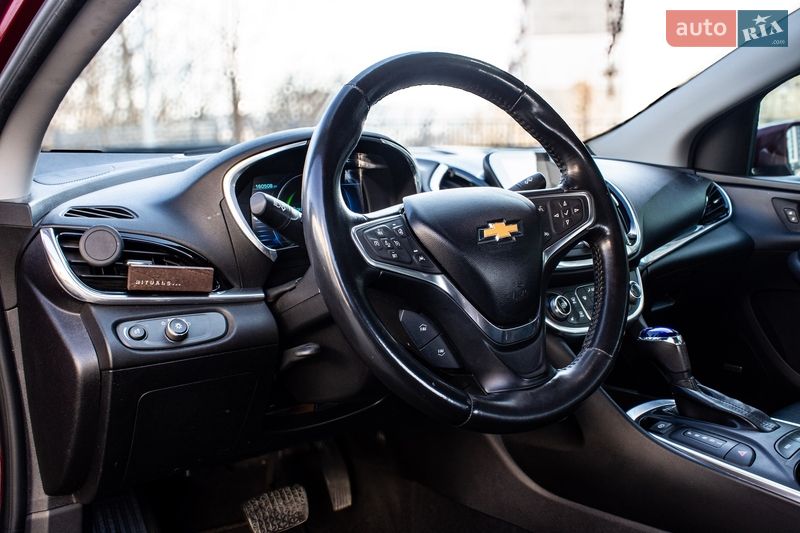 Хэтчбек Chevrolet Volt 2017 в Львове