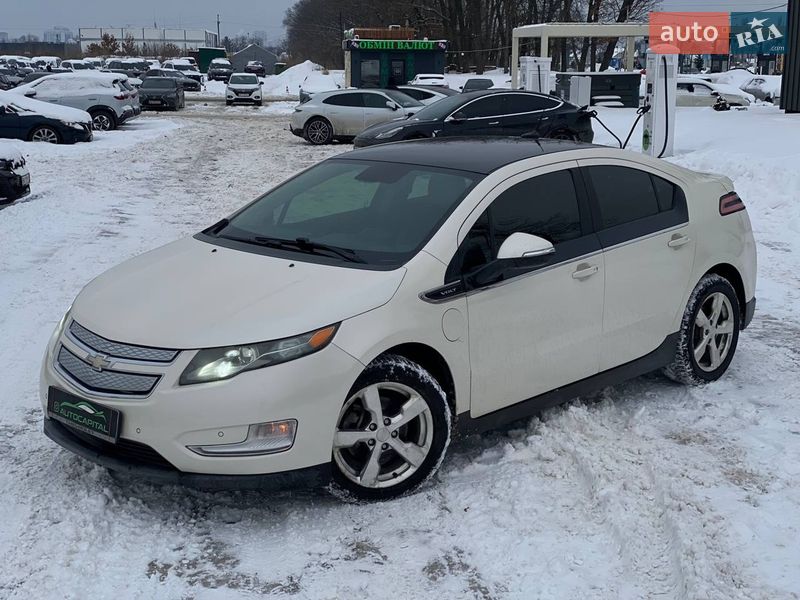 Хэтчбек Chevrolet Volt 2012 в Киеве