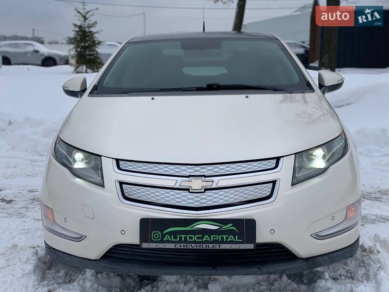 Хэтчбек Chevrolet Volt 2012 в Киеве