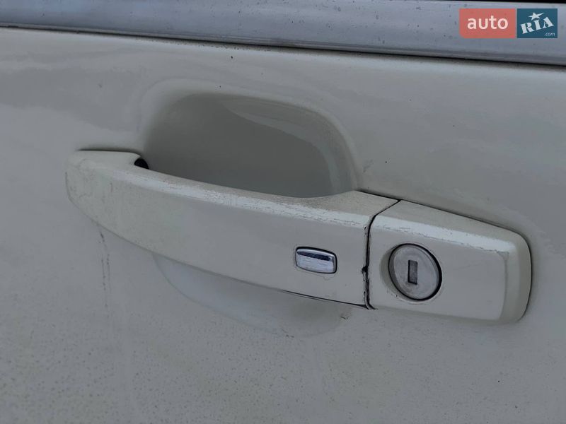 Хэтчбек Chevrolet Volt 2012 в Киеве