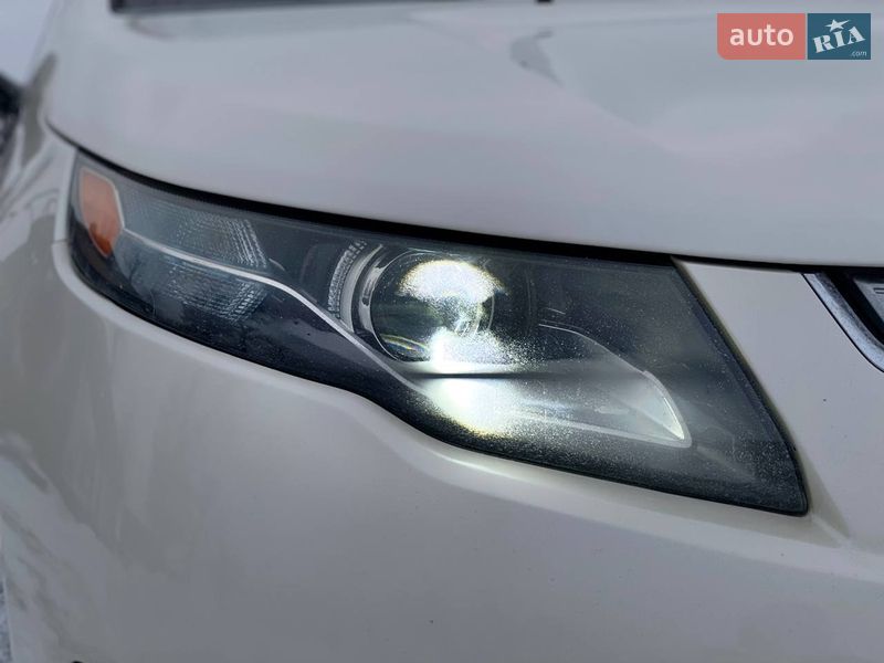 Хэтчбек Chevrolet Volt 2012 в Киеве