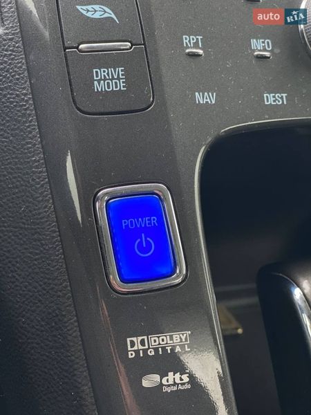 Хэтчбек Chevrolet Volt 2012 в Киеве