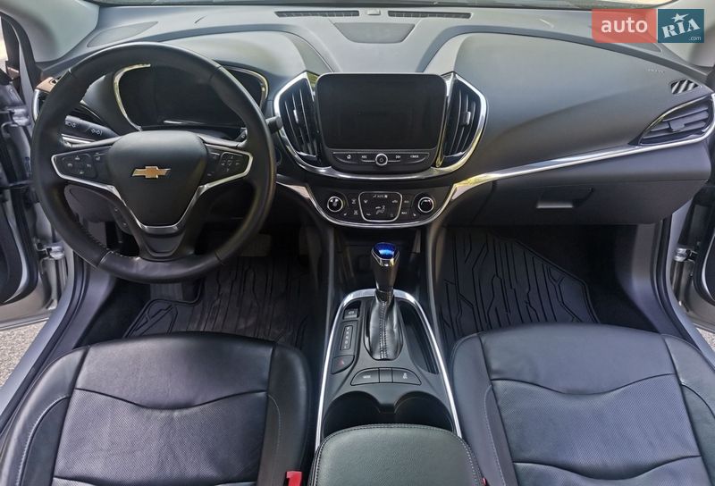 Хэтчбек Chevrolet Volt 2016 в Киеве