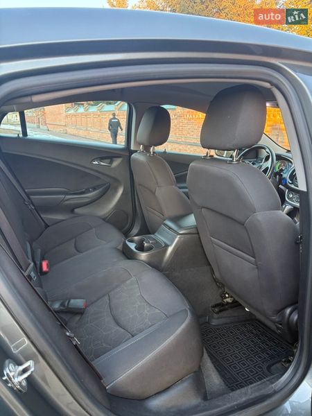 Хетчбек Chevrolet Volt 2017 в Зіньківі