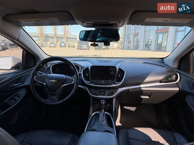 Хэтчбек Chevrolet Volt 2015 в Киеве