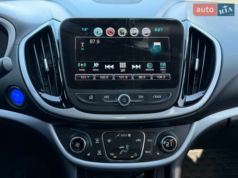 Хэтчбек Chevrolet Volt 2015 в Киеве