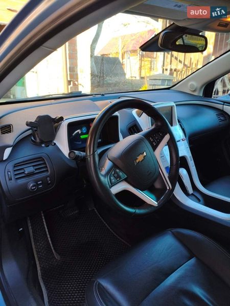 Хэтчбек Chevrolet Volt 2012 в Львове