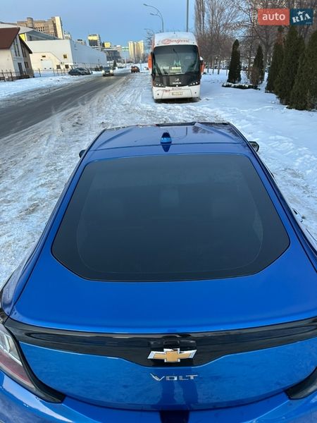 Хэтчбек Chevrolet Volt 2017 в Киеве