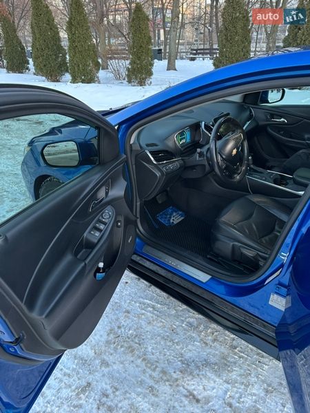 Хэтчбек Chevrolet Volt 2017 в Киеве