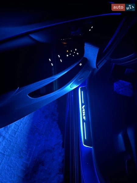 Хэтчбек Chevrolet Volt 2017 в Киеве