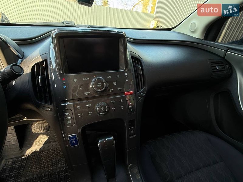 Хэтчбек Chevrolet Volt 2014 в Тернополе