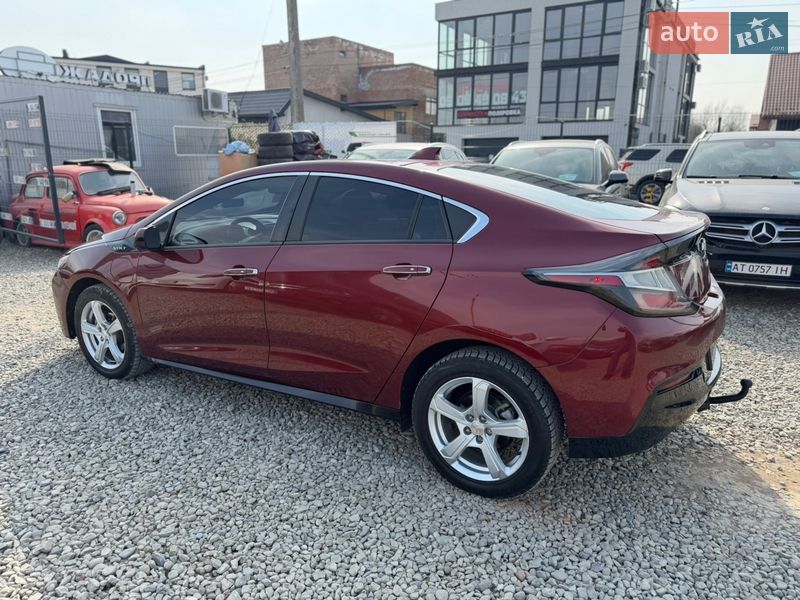 Хэтчбек Chevrolet Volt 2015 в Ивано-Франковске