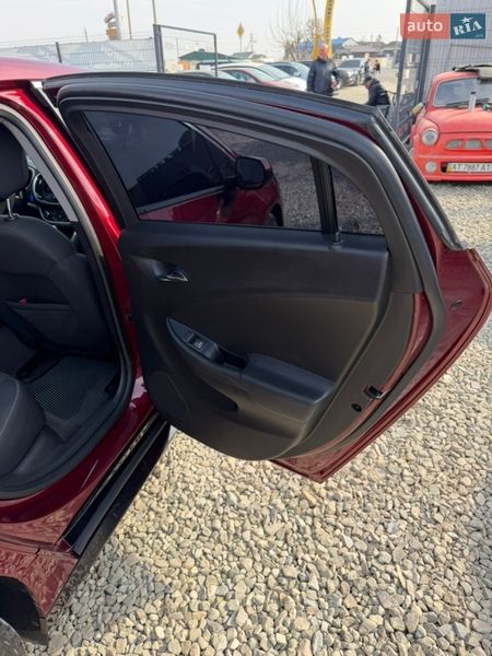 Хэтчбек Chevrolet Volt 2015 в Ивано-Франковске