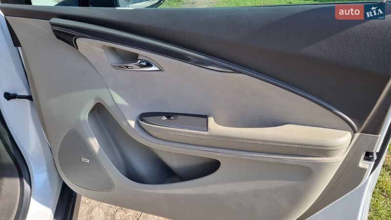 Хэтчбек Chevrolet Volt 2015 в Одессе