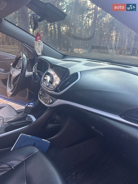 Хетчбек Chevrolet Volt 2017 в Києві