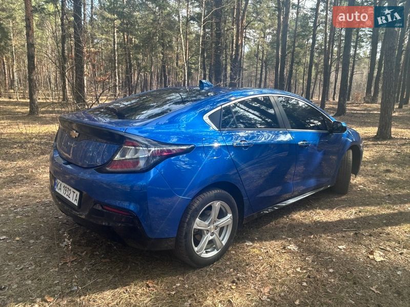 Хетчбек Chevrolet Volt 2017 в Києві