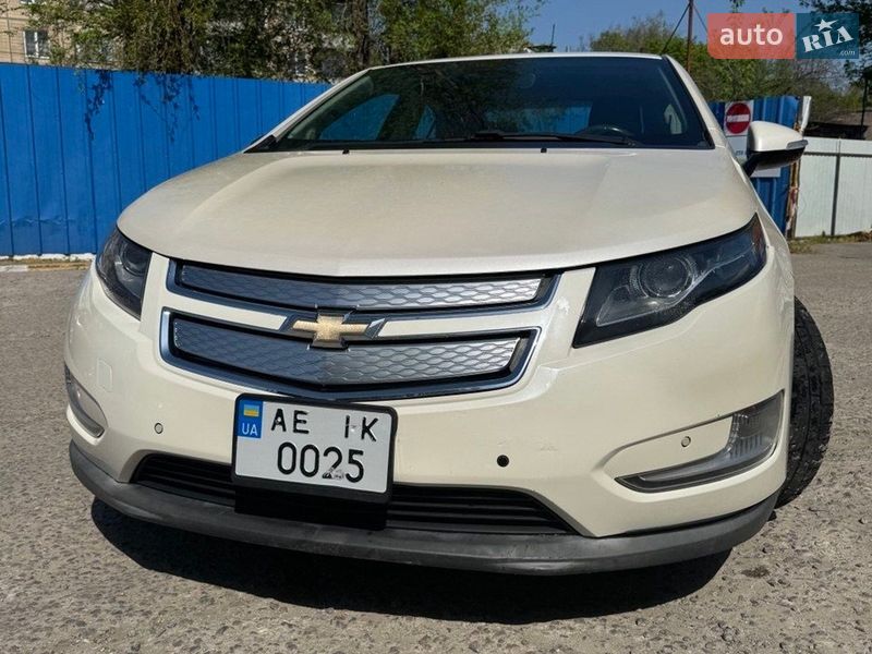 Хэтчбек Chevrolet Volt 2013 в Никополе