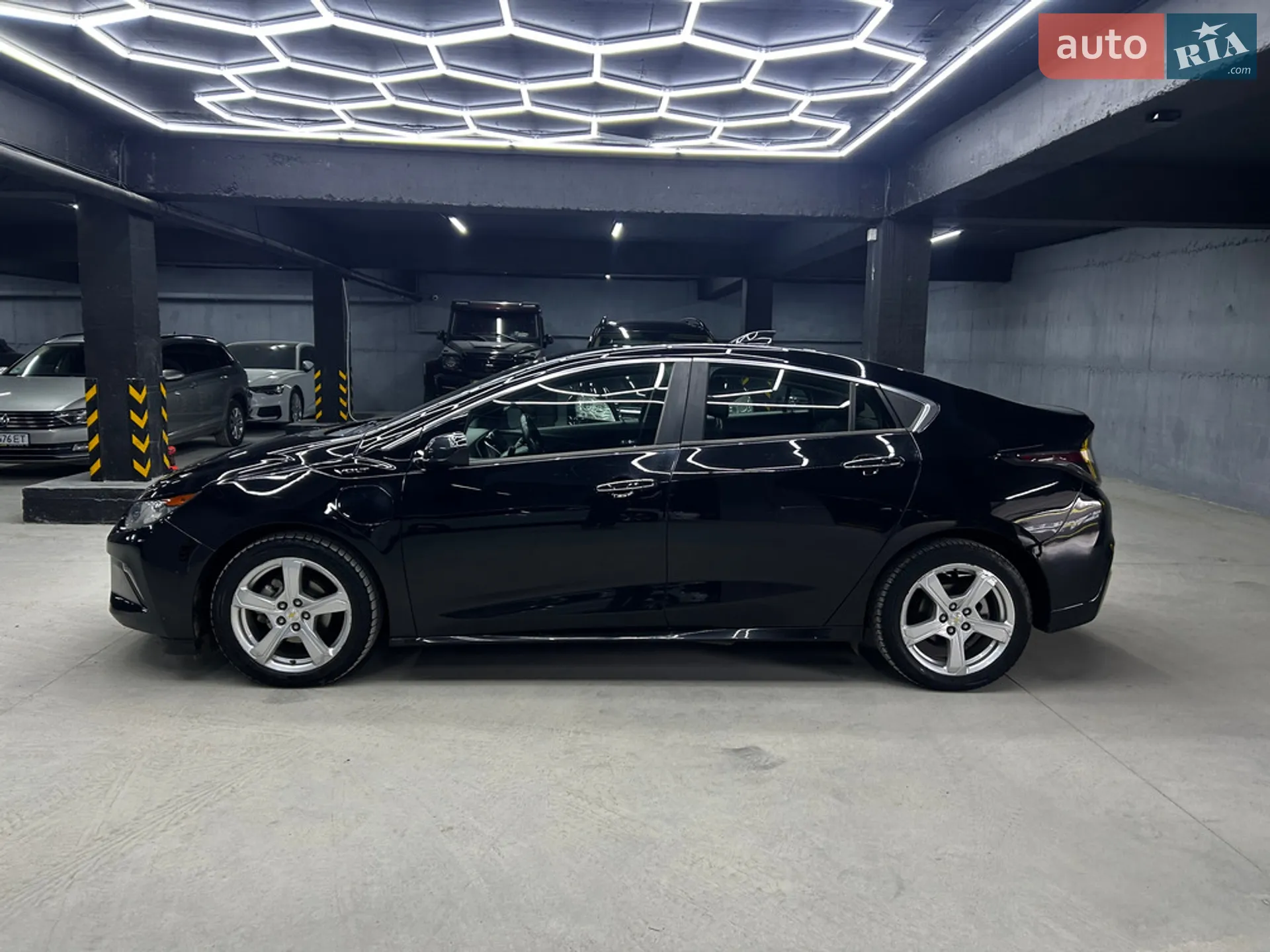 2017 Chevrolet Volt - мініатюра 6
