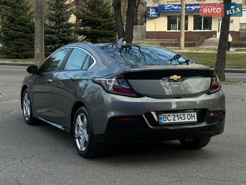 Хэтчбек Chevrolet Volt 2016 в Днепре