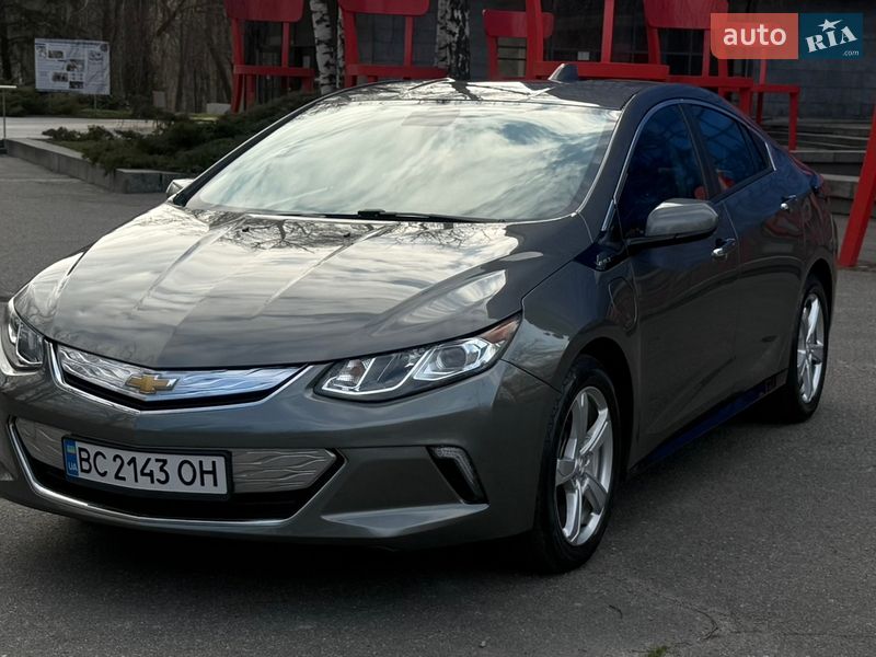 Хэтчбек Chevrolet Volt 2016 в Днепре