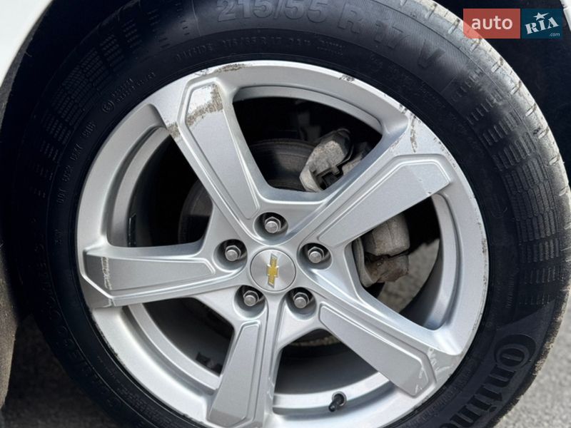 Хэтчбек Chevrolet Volt 2017 в Полтаве