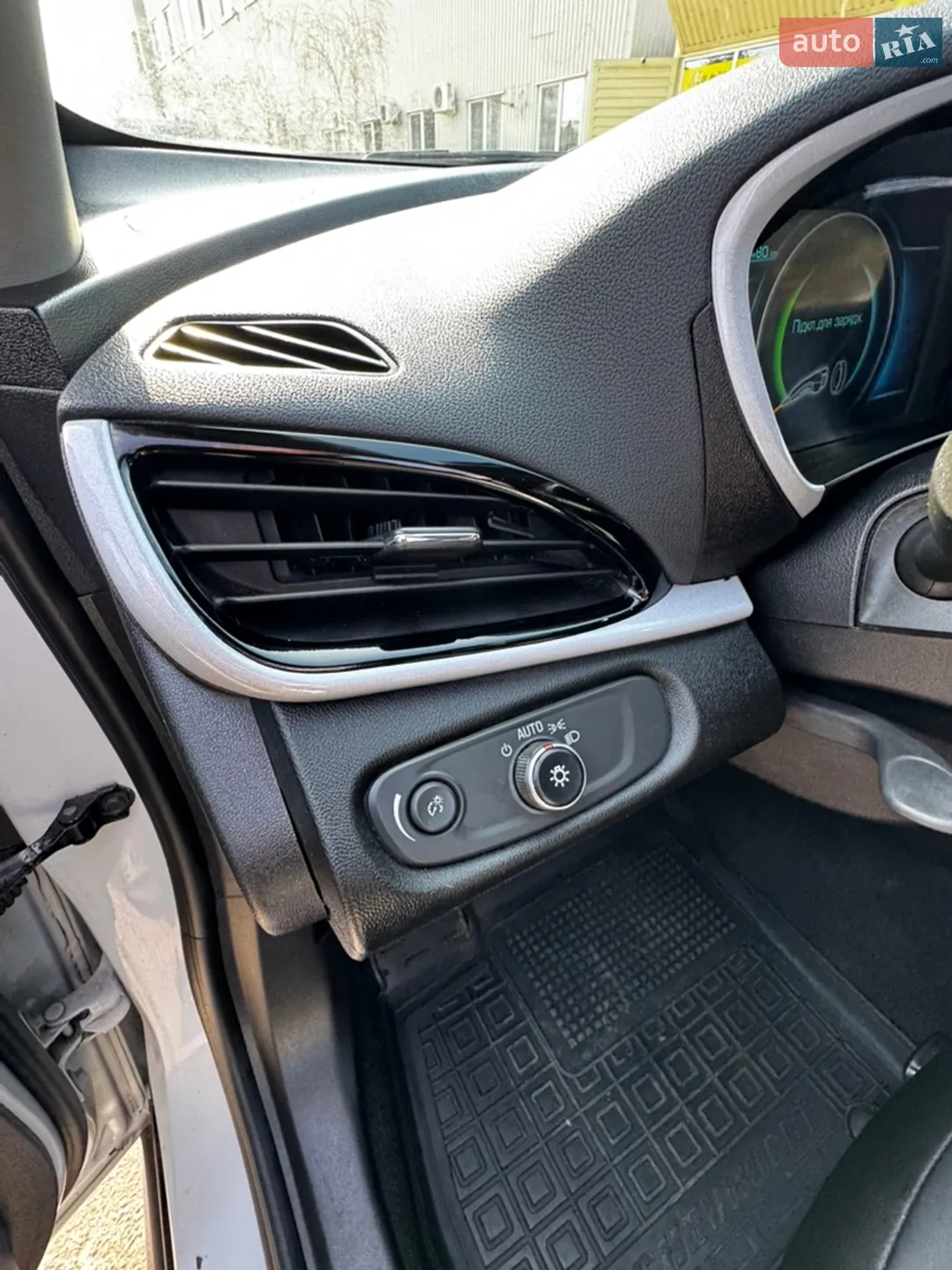 2017 Chevrolet Volt - мініатюра 20