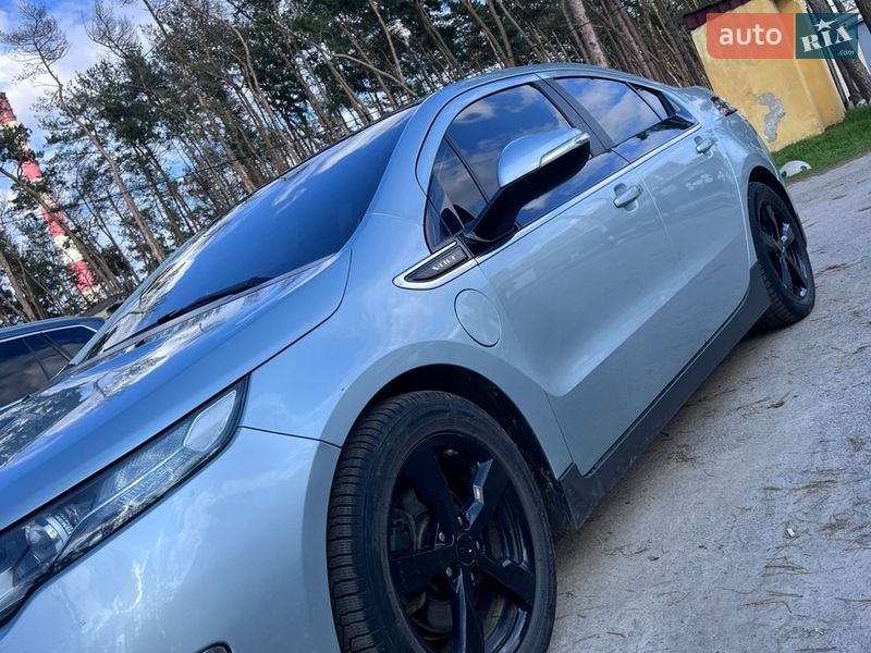 Хэтчбек Chevrolet Volt 2011 в Харькове