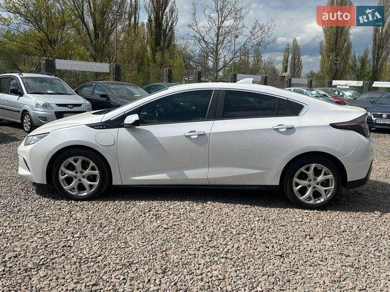 Хетчбек Chevrolet Volt 2016 в Одесі