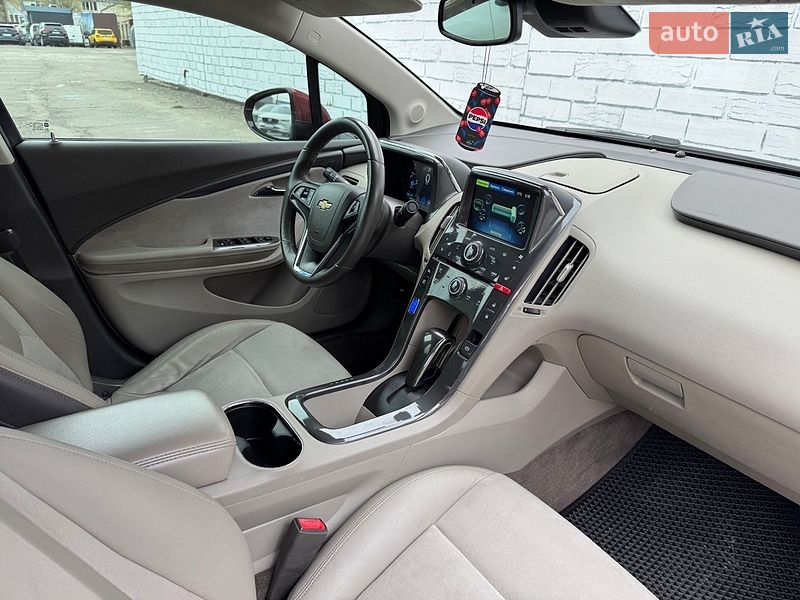 Хетчбек Chevrolet Volt 2012 в Києві