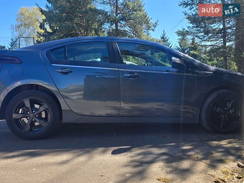 Хэтчбек Chevrolet Volt 2012 в Трускавце