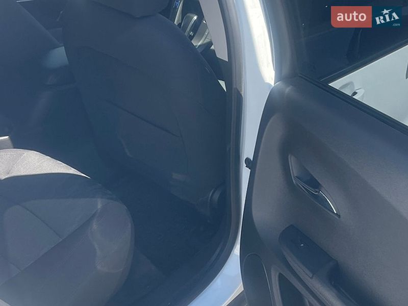 Хэтчбек Chevrolet Volt 2015 в Черкассах