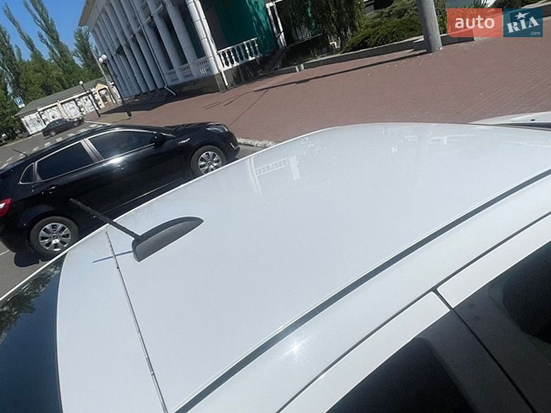 Хэтчбек Chevrolet Volt 2015 в Черкассах