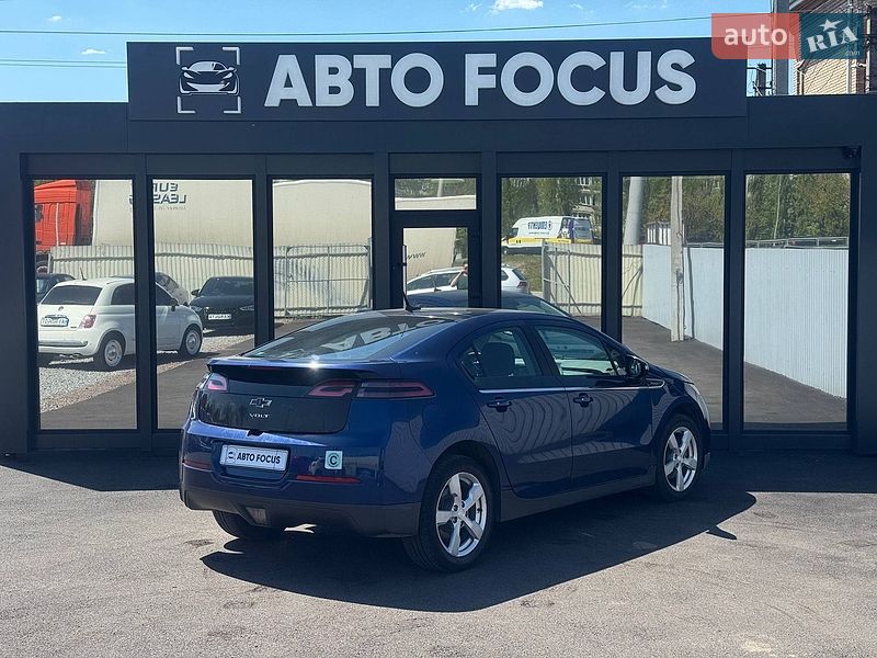 Хэтчбек Chevrolet Volt 2012 в Киеве