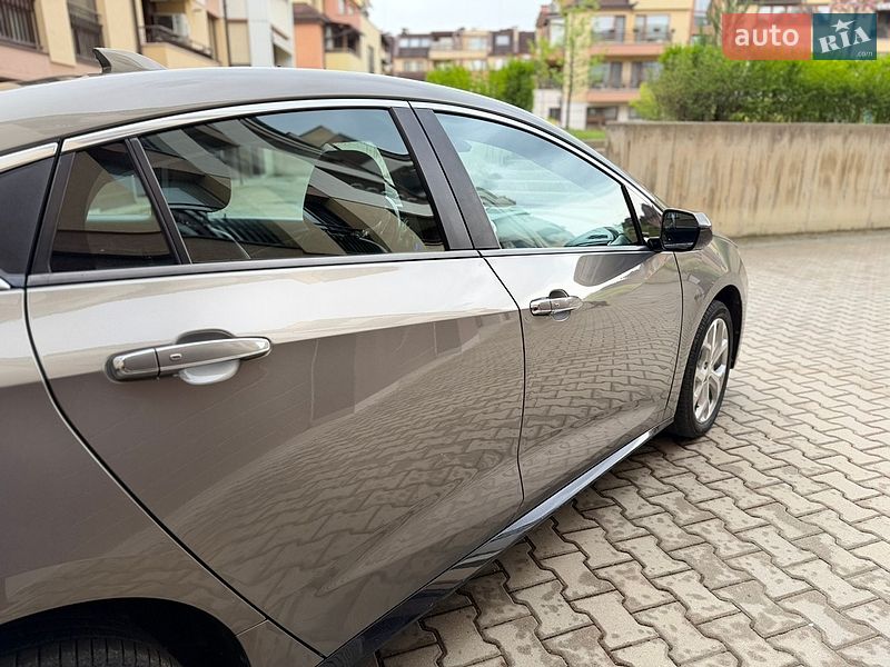 Хэтчбек Chevrolet Volt 2017 в Измаиле