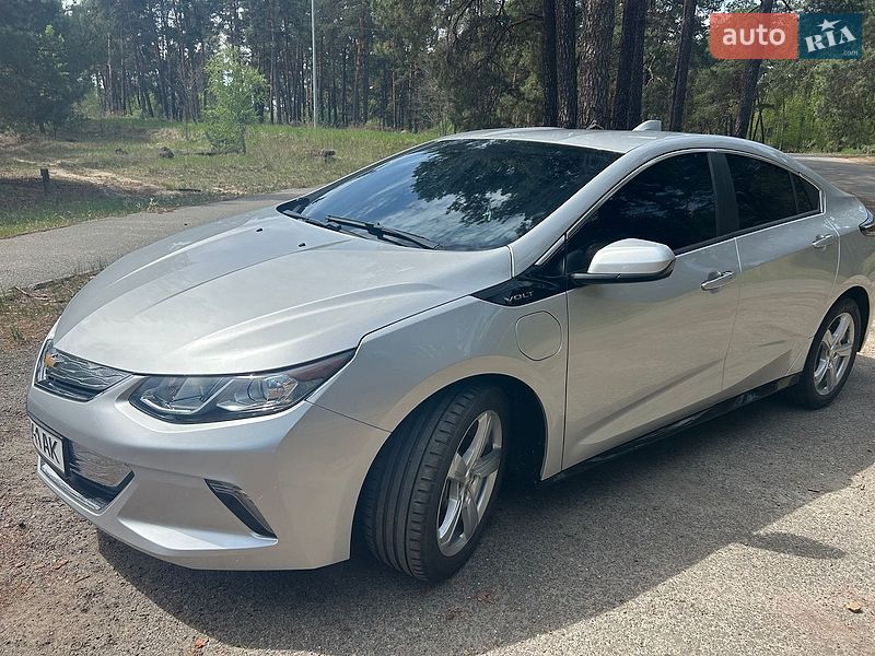 Хэтчбек Chevrolet Volt 2018 в Киеве