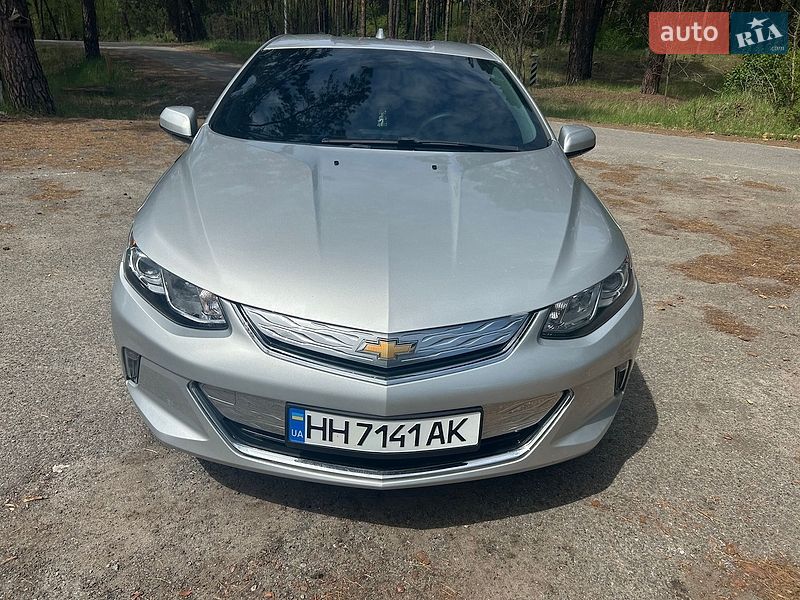 Хэтчбек Chevrolet Volt 2018 в Киеве