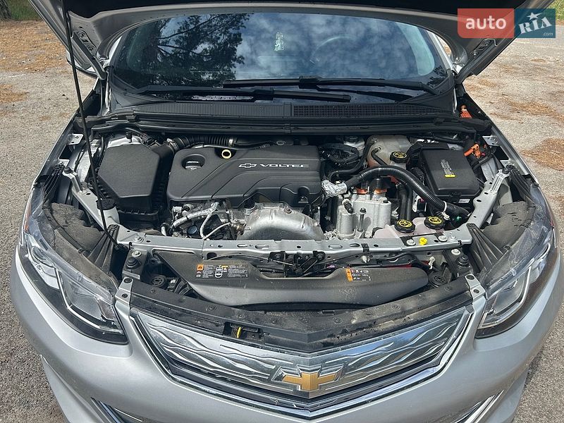 Хэтчбек Chevrolet Volt 2018 в Киеве