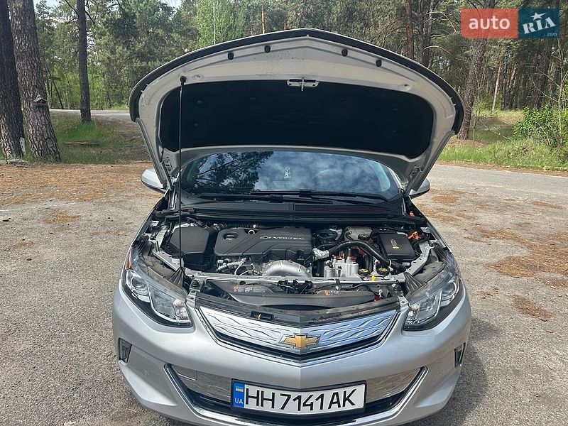 Хэтчбек Chevrolet Volt 2018 в Киеве