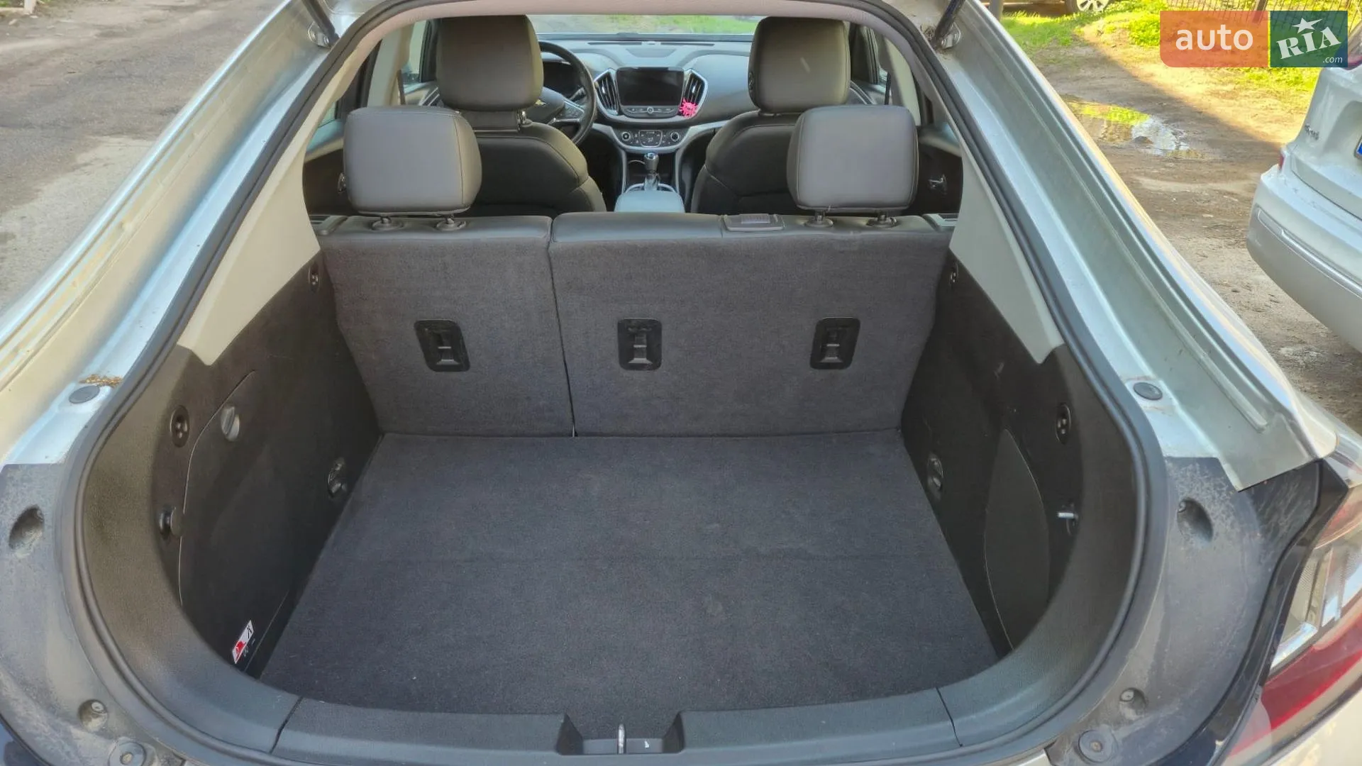 2016 Chevrolet Volt - мініатюра 10