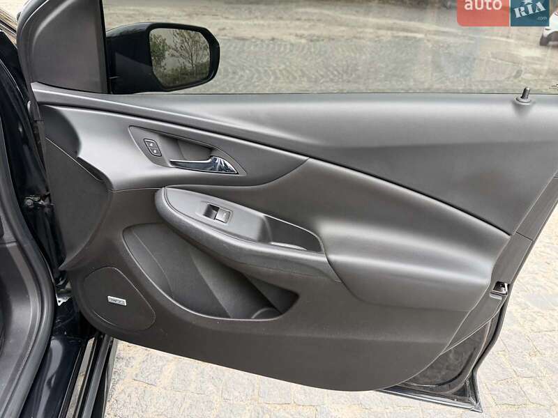 Хетчбек Chevrolet Volt 2017 в Києві