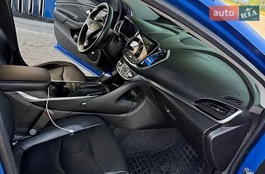 Хетчбек Chevrolet Volt 2016 в Дніпрі