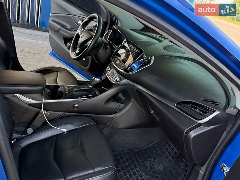Хетчбек Chevrolet Volt 2016 в Дніпрі