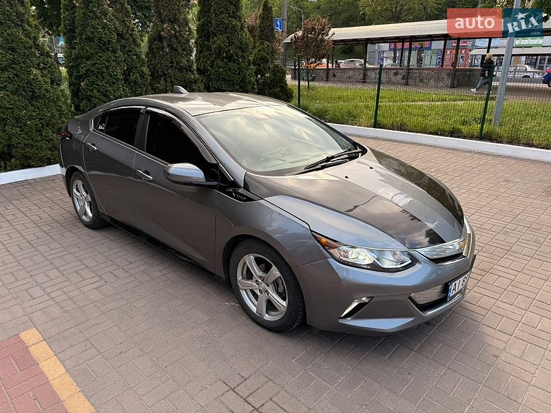 Хэтчбек Chevrolet Volt 2018 в Киеве