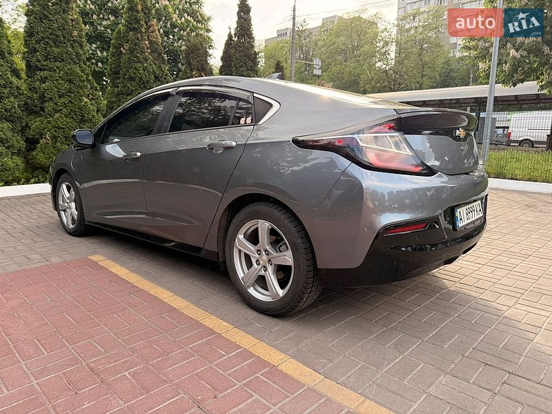 Хэтчбек Chevrolet Volt 2018 в Киеве