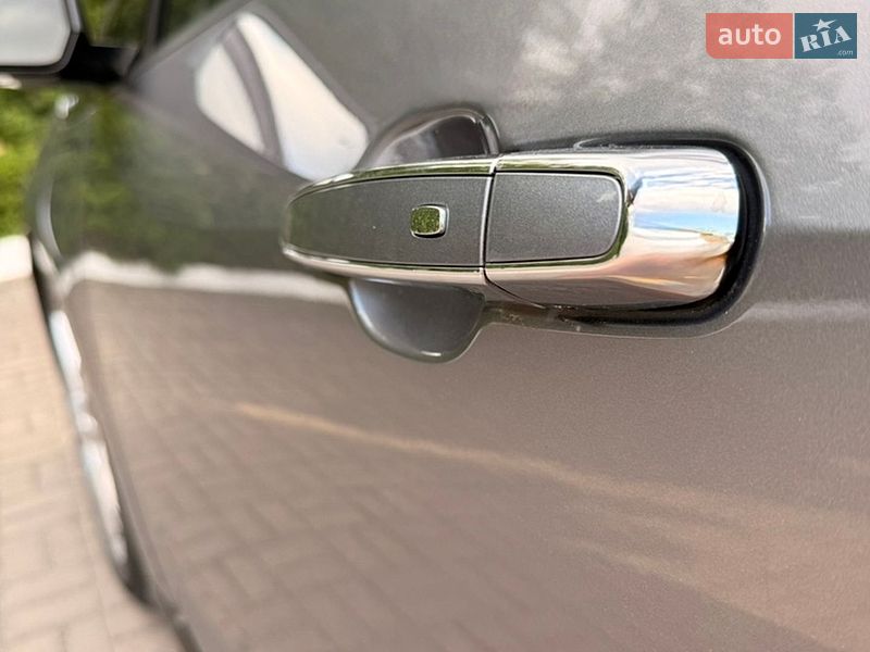 Хэтчбек Chevrolet Volt 2018 в Киеве