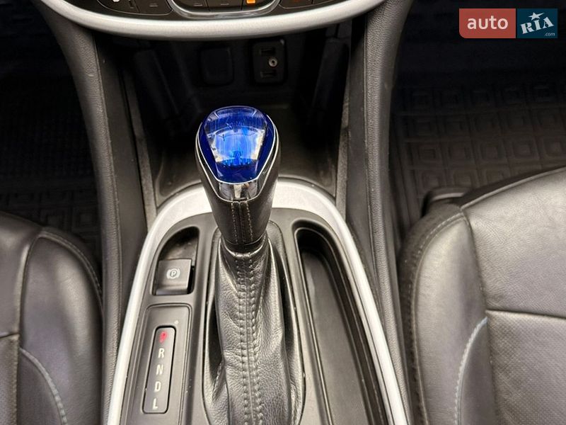 Хэтчбек Chevrolet Volt 2018 в Киеве