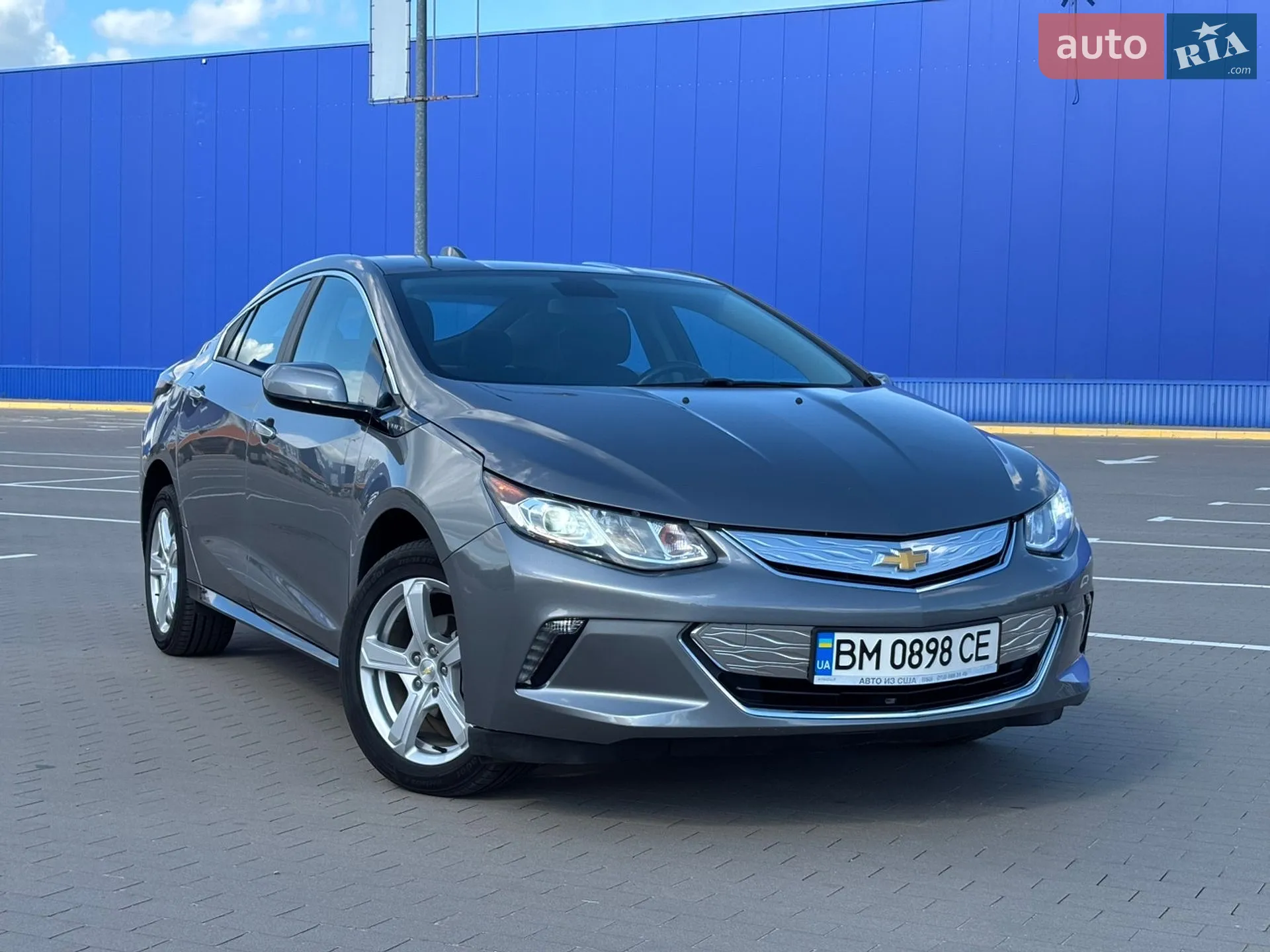 2018 Chevrolet Volt - фото 1