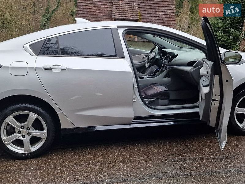 Хетчбек Chevrolet Volt 2017 в Києві фото 4 Хетчбек Chevrolet Volt 2017 в Києві