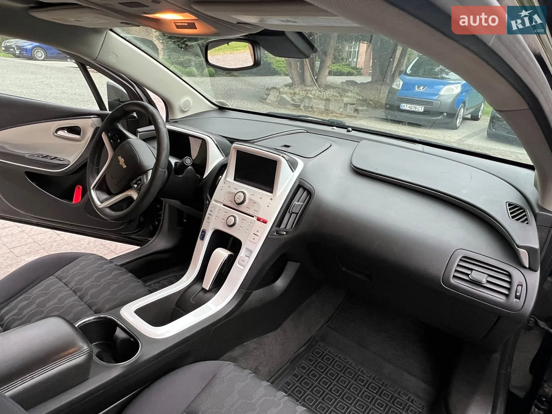 2012 Chevrolet Volt - мініатюра 18